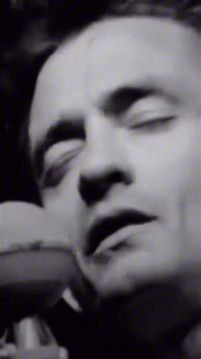 Johnny Cash "Don't Think Twice, It's All Right" at the Carousel Ballroom in San Francisco.