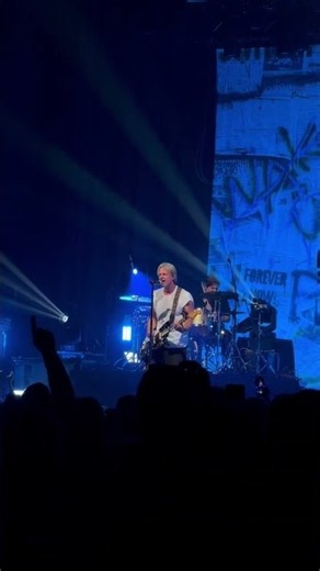 Switchfoot Performs 'Beautiful Life' Live in Nashville | The Truth 10.7.26