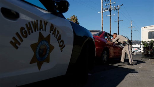 New California driving laws in 2026: $1,000 fines, new red-light cameras