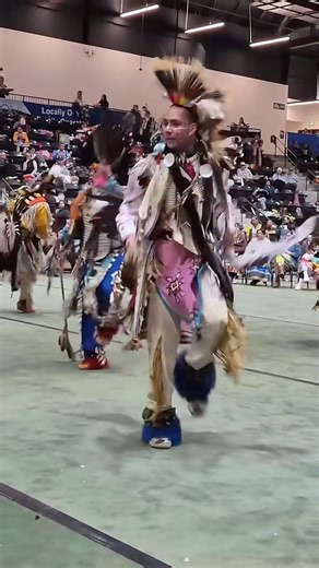 Men's Traditional Dancer🤎 #indigenous #powwow #traditional #dance #culture #nativeamerican #shorts