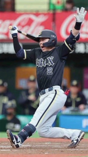 ⚠️若月健矢にアクシデント💥死球で緊急交代…スタンド騒然😱