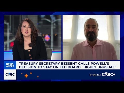 Powell staying on the board is a political message, says Jefferies' David Zervos