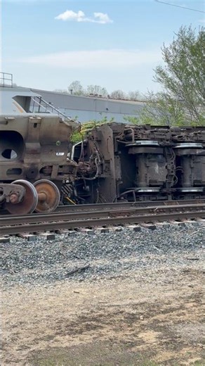 Train Derailment, Norfolk Southern Railroad, Franklin Ohio, JawTooth shorts