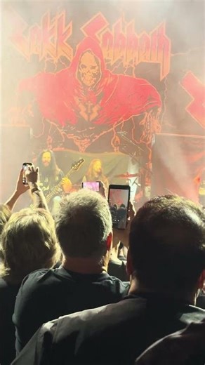 Front Row Metal Madness 🤘 Zakk Sabbath LIVE at YouTube Theater LA!