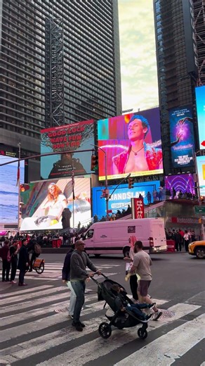 Feel the Energy of New York City 🔥 | The City That Never Sleeps in Action #newyork #travel #nyc