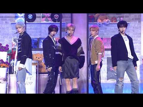 ‘하루에 하루만 더 (Stick With You)’ stage @ COMEBACK SHOWCASE | TXT (투모로우바이투게더)