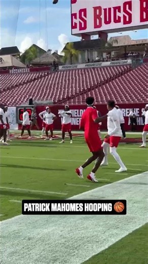 Patty Mahomes: BALLER 🏈🏀