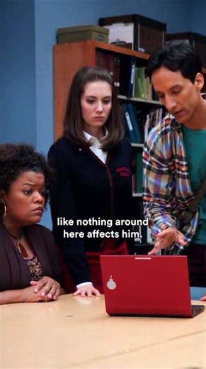 this is wrinkling my 🧠 | Community #shorts