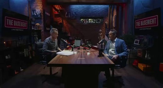 🚨 The Moon is NOT a naturally occurring object? Are there ALIEN Structures on the Moon? 👽🛸Chris Bledsoe on The Why Files with AJ Gentile revealed what NASA insiders Hal Povenmire & Tim Taylor told him about The MoonWhy does the Moon seem too "perfect" to be a random natural satellite? Here's the rundown:Perfect solar eclipses: Its size and distance from Earth make it appear exactly the same size as the Sun, creating total eclipses way too coincidental for chance.Tidal locking: It always shows