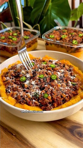 EASY WHOLE FOOD FOCUSED FAMILY DINNER 🤤 Protein (and fibre) loaded butternut squash mash 🫘