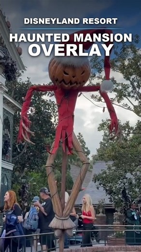 Haunted Mansion Holiday at Disneyland 🎃🎄