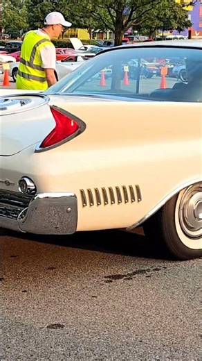 1960 Chrysler New Yorker Classic Car Drive By Engine Sound Troy Traffic Jam 2025