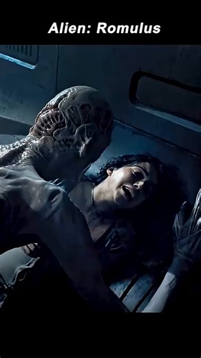 📹WHEN THE ALIEN STRIKES, RIPLEY STRIKES BACK! In Alien: Resurrection, a crew member is brutally taken down by a Xenomorph but Ellen Ripley isn’t having it! Watch the heart-pounding sequence.📹