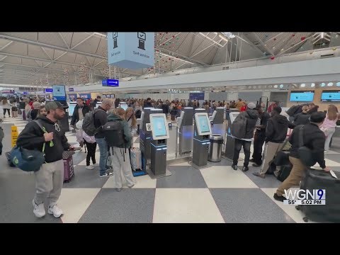 Wiinter storm threatens to bring blizzards and ice to parts of the US, hampering holiday travel