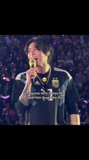 and guess who it was that made him laugh like this?? #jikook #jungkook #jimin #kookmin #jikookvideos
