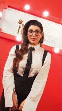 Everyone Was Stunned By Urwa Hocane’s Glamorous Look 🔥 #aapkiizzat #ahsankhan #fashion | S13Q