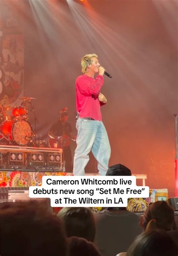 Cameron Whitcomb live debuts new song “Set Me Free” at The Wiltern