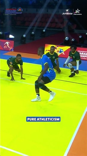 A phenomenal demonstration of flexibility and athleticism on the mat! | #CWKC 2026