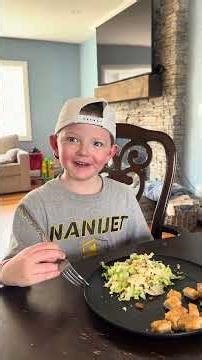 CWC back with another dinner review. Tonight dinner: chicken with Cesar salad. #kidsvideo #foodie