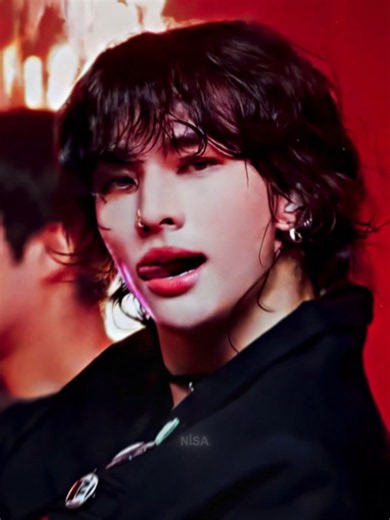love it this trend! #hyunjin #hyunjin #straykids #hyunjinskz #hwanghyunjin #skzedit #skz #hyunjinstraykids #fyp hyunjinedits,hwanghyunjin,straykids,skzstay