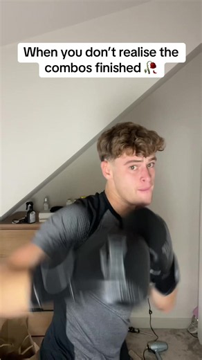 When You Don't Realise the Combo Finished — Major L Boxing Clip