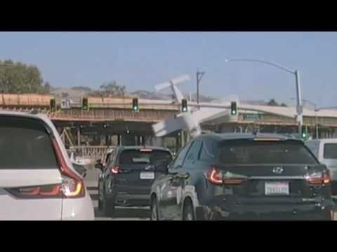 Video shows small plane crashing onto San Jose road