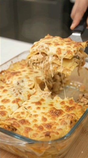 🧀🍗 Creamy Chicken Lasagna 😍 | Cheesy, Creamy #CreamyChickenLasagna #ChickenLasagna #LasagnaRecipe