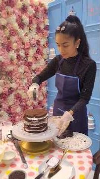 DIY Chocolate Cake!!!🍫😋💕 | Riya's Amazing World