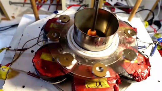 While government officials are just beginning to reveal that aliens really DO exist, and are flying mysterious UFOs around Earth, and as millions of other "scientists" refuse to study these problems, I am continuing with my private lab research, meant to help understand (or reverse engineer) UFO physics, as well as the physics of that metallic orb being studied by Jaime and Fernando in Mexico! It seems to involve the spin of two magnetic discs in opposite directions, which is why I am building a