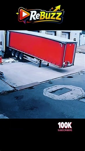 Truck Loading Fail: When Physics Decides to Quit! 😱🚚