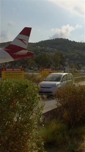 Austrian A320 jetblast at Skiathos Airport #skiathos #aviation #airport #airbus
