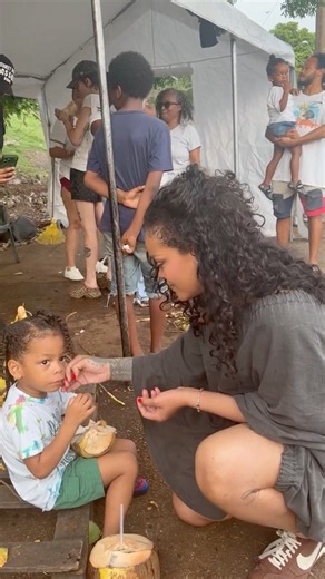 Rihanna & Son RZA Share Coconut in Barbados #rihanna #celebritynews