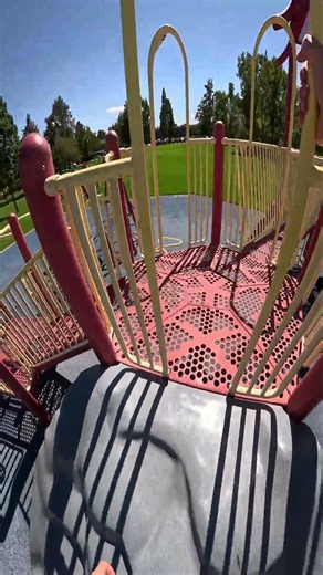 bella ciao playground parkour run pov