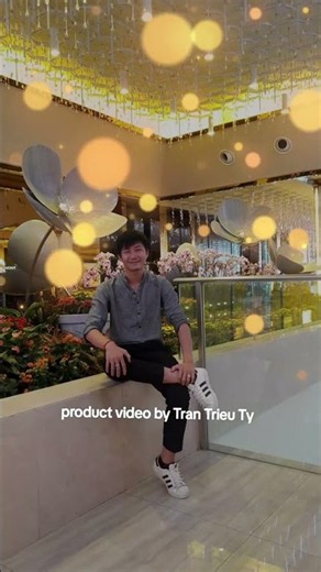 Hello Viet Nam , Pham Quynh Anh