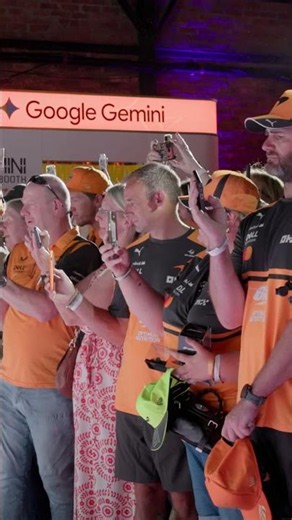 An incredible night with Google Gemini and the Papaya Fam 🧡