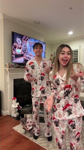 Merry Christmas 😂🎄 ⁨@IvanitaLomeli