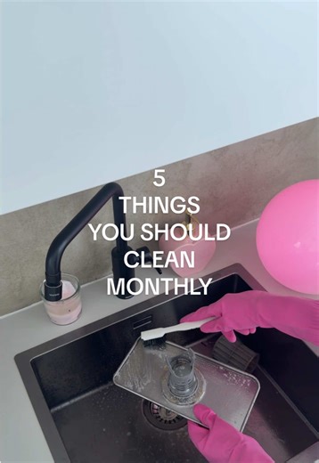5 Monthly Cleaning Tasks for a Fresher Home
