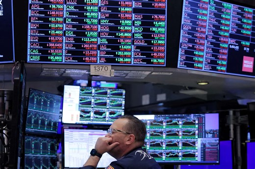 Why US stock markets crashed today, and Nasdaq, S&P 500 and Dow Jones in red now? US stocks fall as AI worries, oil surge and Fed signals hit markets