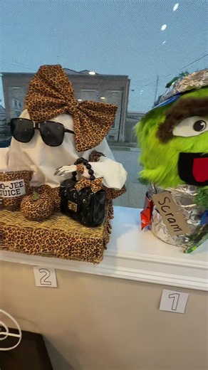 Pumpkin Decorating Contest — Vote for Your Favorite Pumpkin