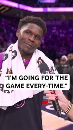 Anthony Edwards with the game on the line is trying to end it!