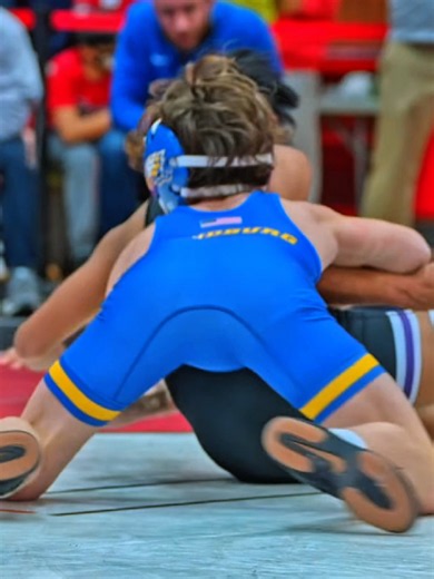 Rocco Hayes vs. Tyler Tiango Part 2: Sandburg IL vs. Downers Grove North IL