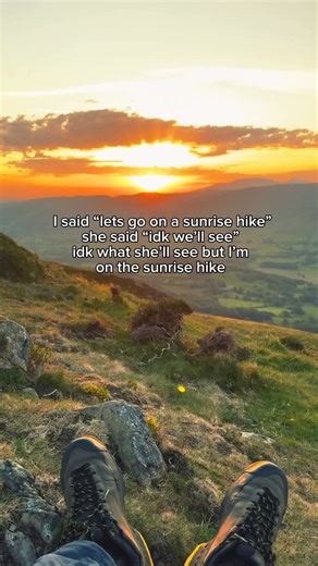 Matt Taylor | Hiking & Adventure on Instagram: "Always keen for that sunrise hike 🌅 #hiking #getoutside #mountains #outdoors #sunrise"