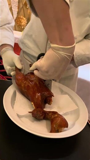 The Crispiest Chicken on Earth — Michelin Table‑Side at Wynn Macau