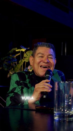 El gran maestro Dilbert Aguilar 🥹🍻 #nosotrossomos #musica #wowtv #musicaperuana