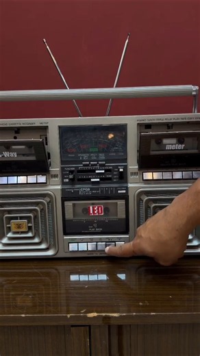 4 BAND TUNER TRIPLE RELAY PLAY/TAPE COPY OPERATION #tripal #cassette #recorder #tape #radio #shorts