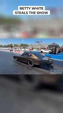 Betty White Steals The Show