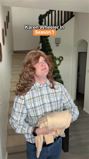 Karen Wheeler In Season 1 Versus Season 5! #strangerthings #karenwheeler #cosplay #strangerthings5 #netflix