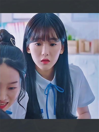 Punxsutawney Phil's handlers have announced that the weather-predicting groundhog saw his shadow, forecasting six more weeks of winter. #news #groundhogday #punxsutawneyphil #pennsylvania #coldweather