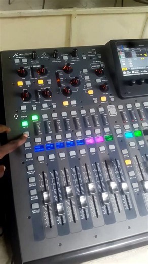 Behringer X32 Compact Review 🎚️🎛️ | Pro Mixing Power in a Small Package!