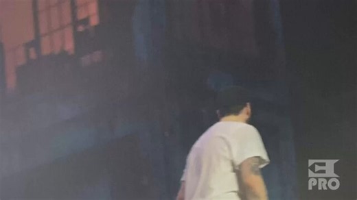 Truethingz™️ on X: "Eminem performing “Till I Collapse” live in Abu Dhabi, December 2019. 🔥 One of his greatest songs to experience live." / X